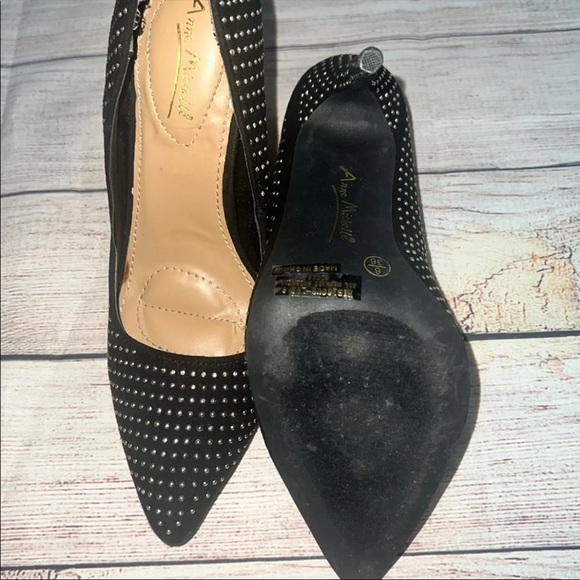 beaded anne michelle heels - Picture 7 of 7